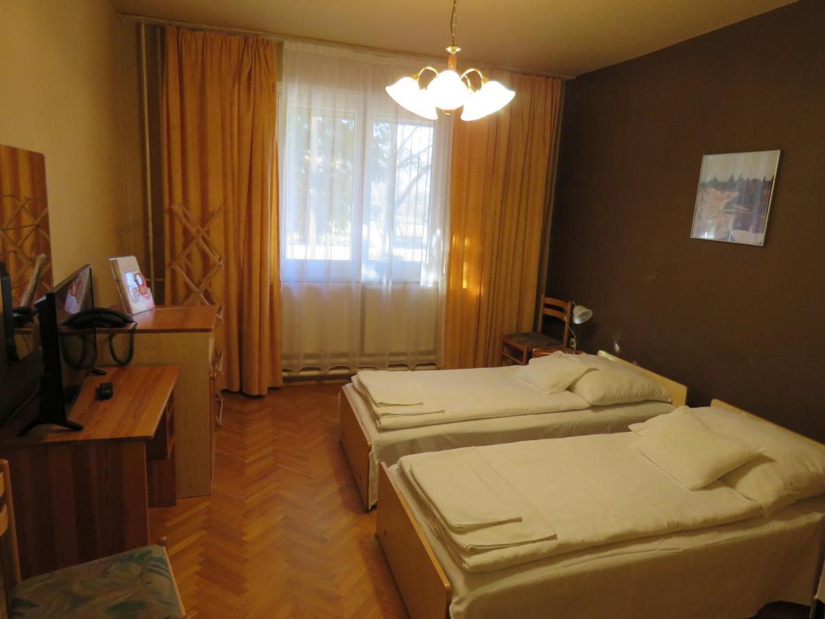 Thermal Apartmanhaz Komárom Exterior foto
