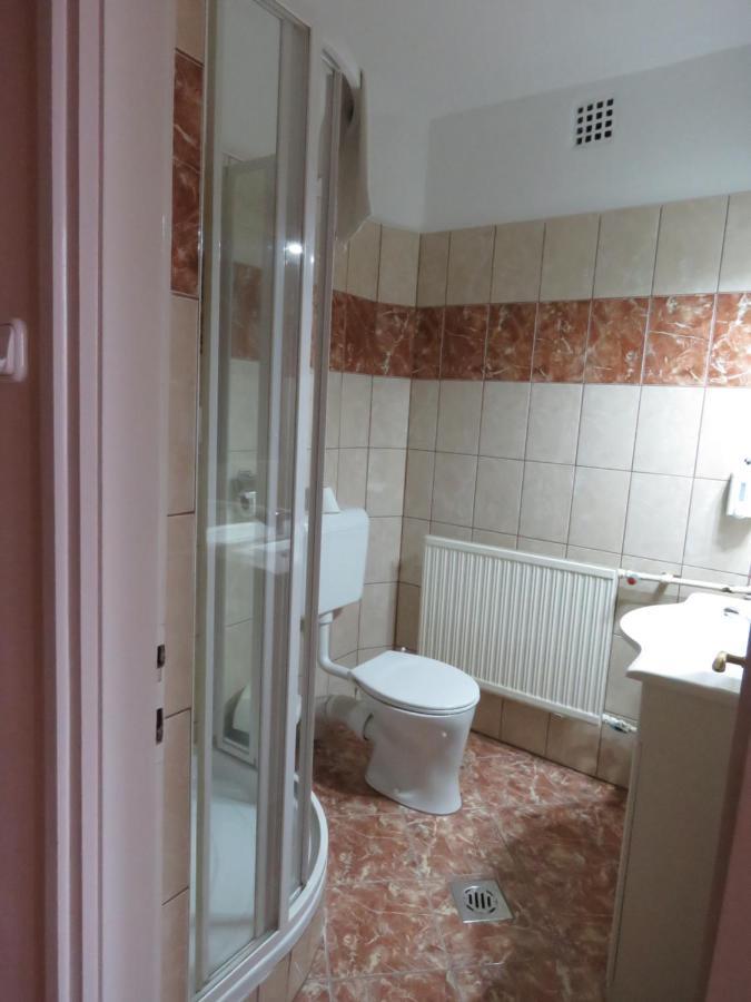 Thermal Apartmanhaz Komárom Exterior foto